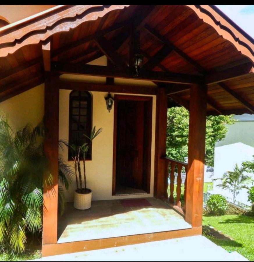 Casa Nobre Gramadoヴィラ エクステリア 写真